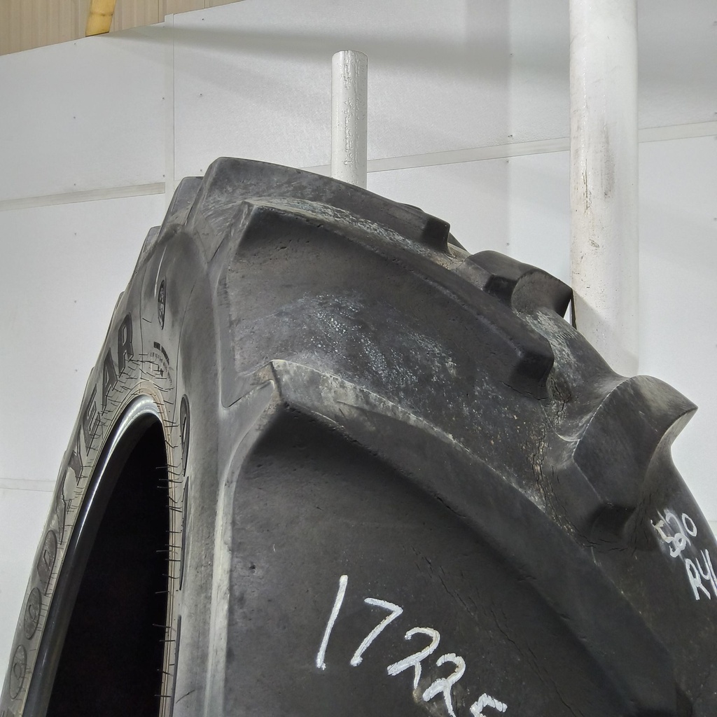 520/85R46 Goodyear Farm Optitrac R-1W 158D 40%