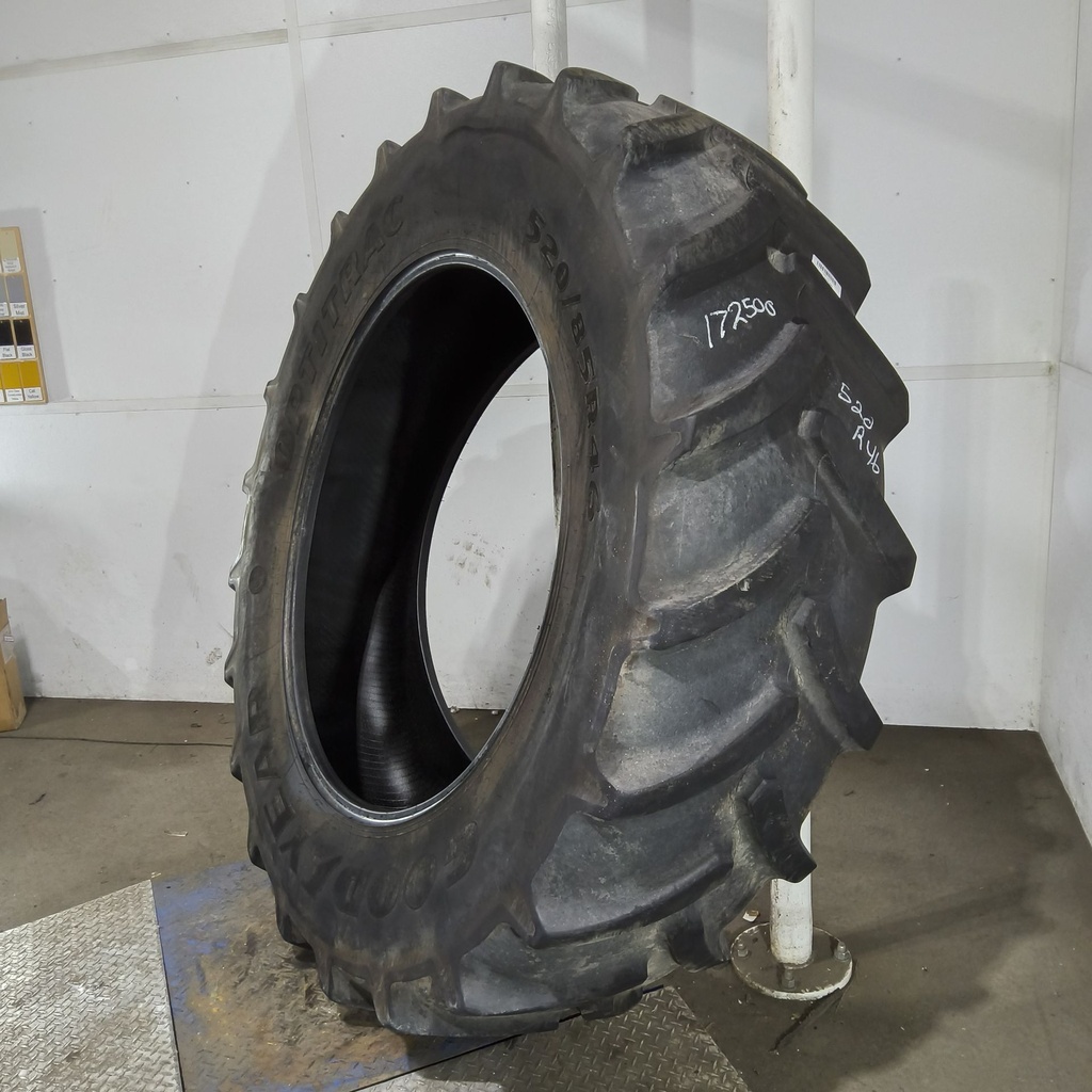 520/85R46 Goodyear Farm Optitrac R-1W 158D 45%