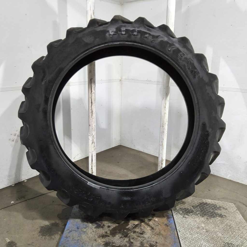 380/90R54 Goodyear Farm DT800 Super Traction R-1W 152A8 85%