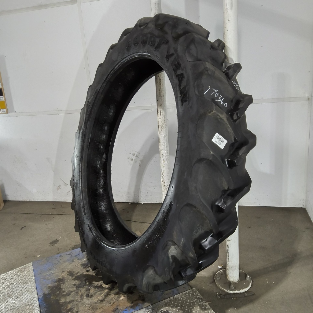 380/90R54 Goodyear Farm DT800 Super Traction R-1W 152A8 85%
