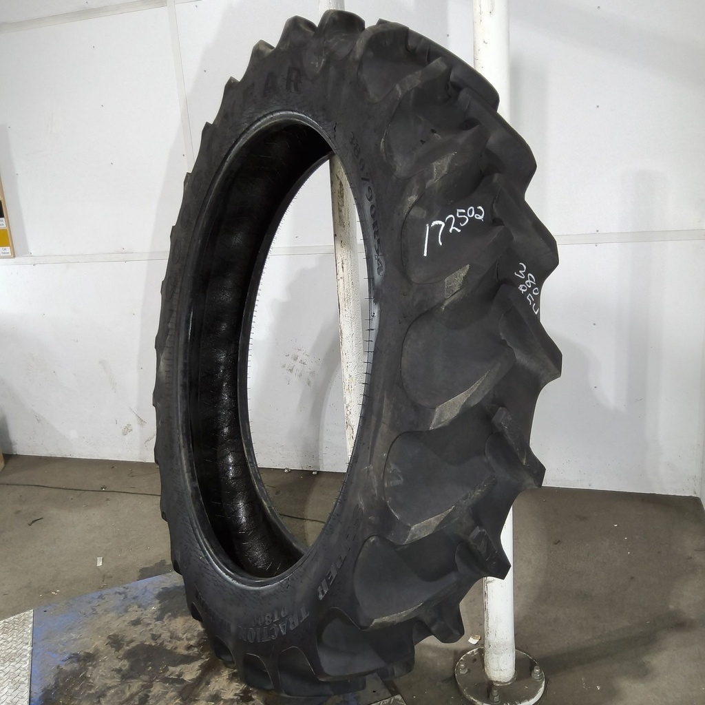 380/90R54 Goodyear Farm DT800 Super Traction R-1W 152A8 90%