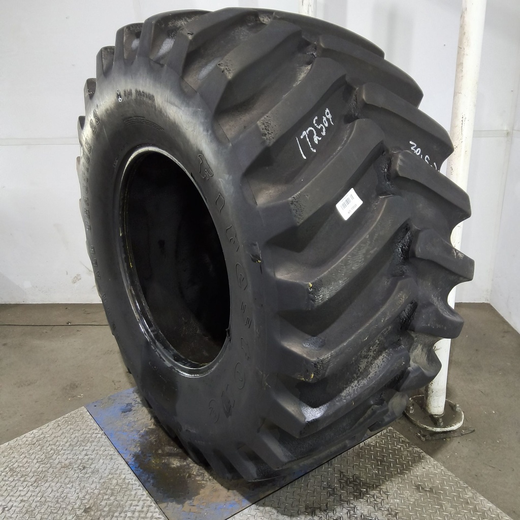 30.5L-32 Firestone Super All Traction 23 R-1 G (14 Ply), 85%