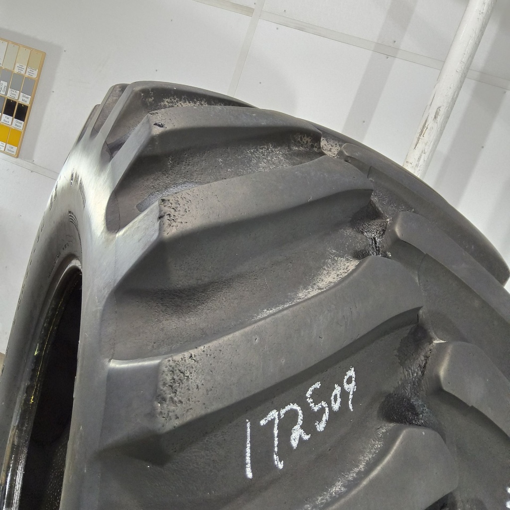30.5L-32 Firestone Super All Traction 23 R-1 G (14 Ply), 85%