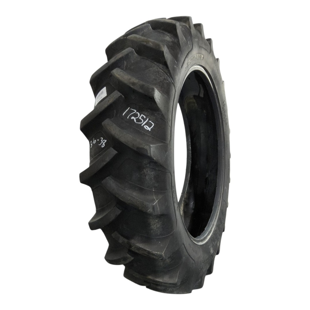 13.6-38 Titan Farm Hi Power Lug R-1 F (12 Ply), 75%