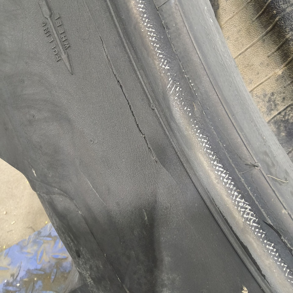 13.6-38 Titan Farm Hi Power Lug R-1 F (12 Ply), 75%