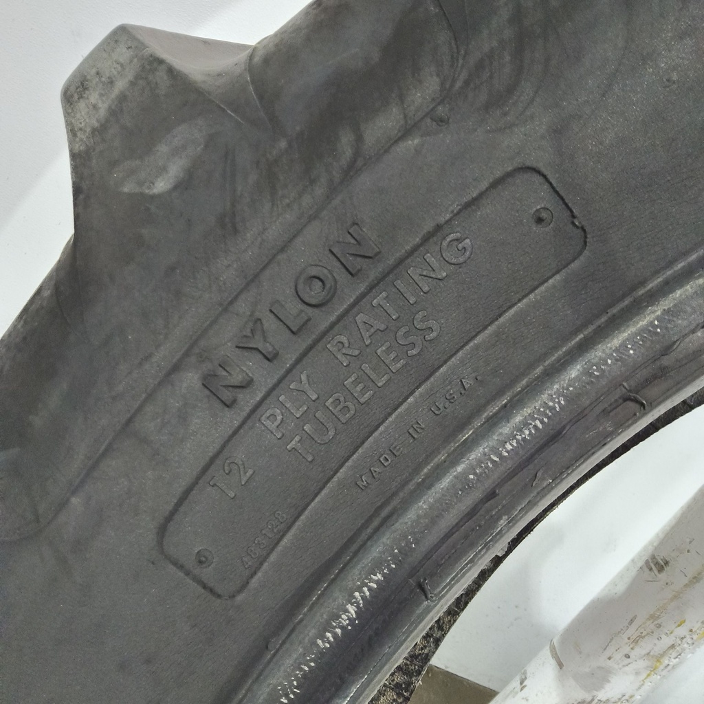 13.6-38 Titan Farm Hi Power Lug R-1 F (12 Ply), 75%