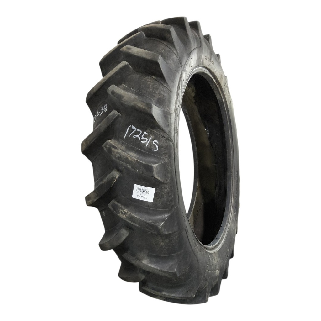 13.6-38 Titan Farm Hi Power Lug R-1 F (12 Ply), 75%