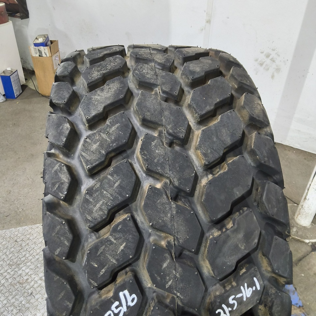 21.5L-16.1 Firestone Turf & Field R-3 C (6 Ply), 99%