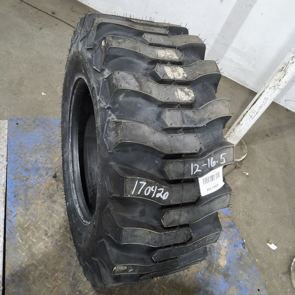 12-16.5 Titan Farm Contractor FWD R-4 C (6 Ply), 99%
