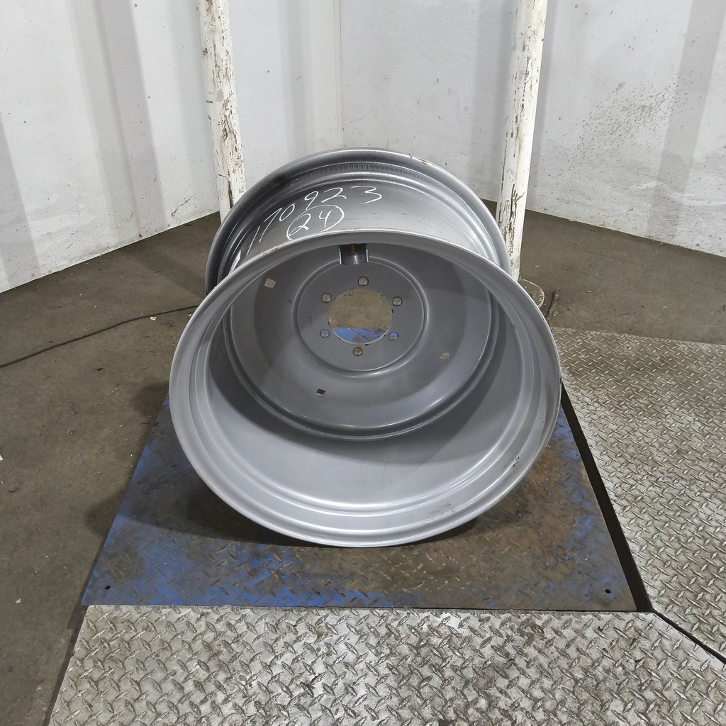 15"W x 24"D, Case IH Silver Mist 6-Hole Formed Plate , -5.12" Offset