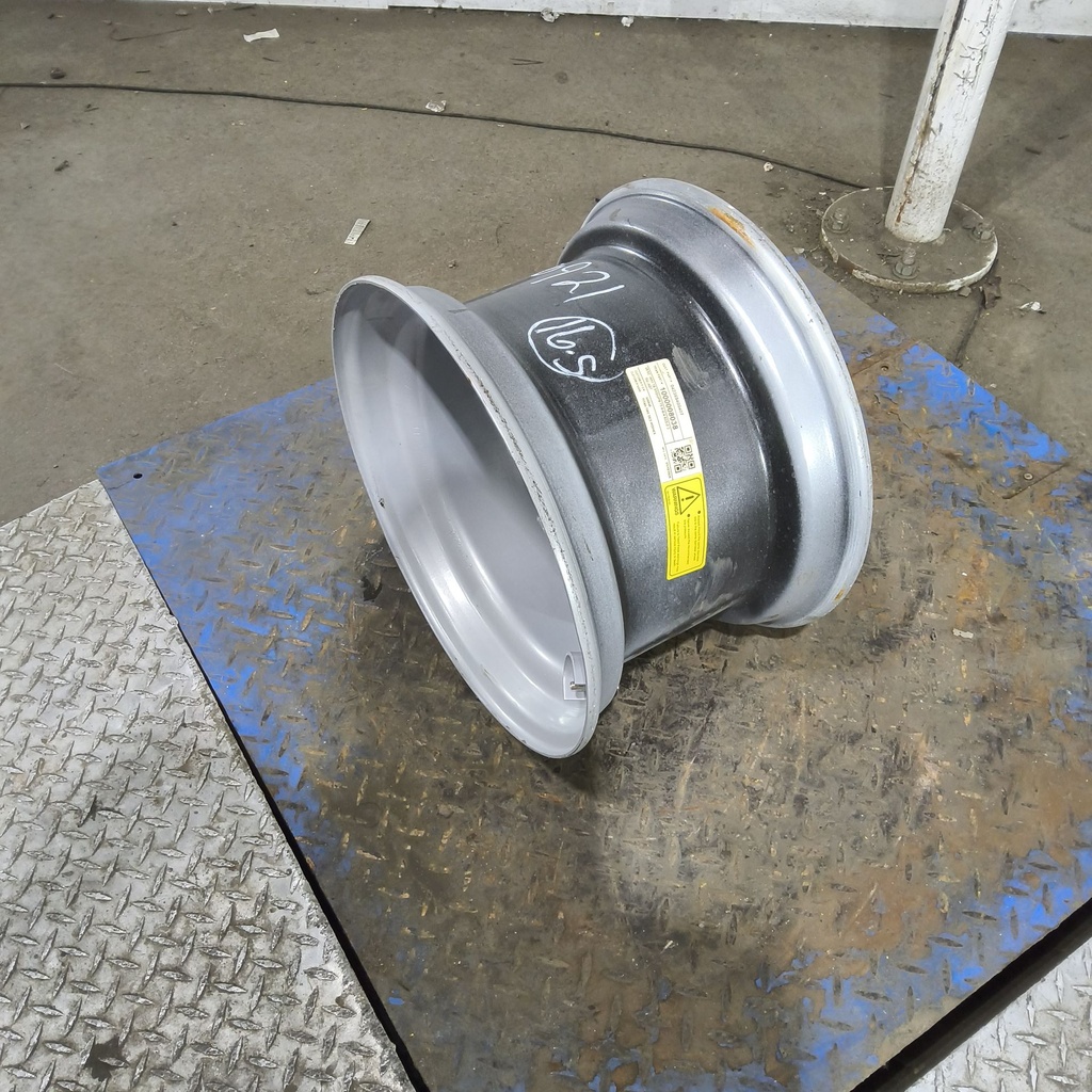 9.75"W x 16.5"D, Case IH Silver Mist 6-Hole Formed Plate , -2.91" Offset