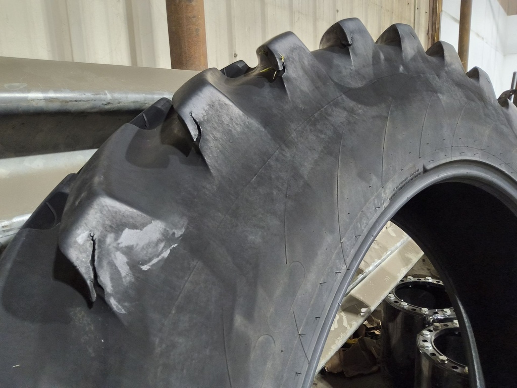 VF380/90R46 Michelin Spraybib R-1S 173D 80%