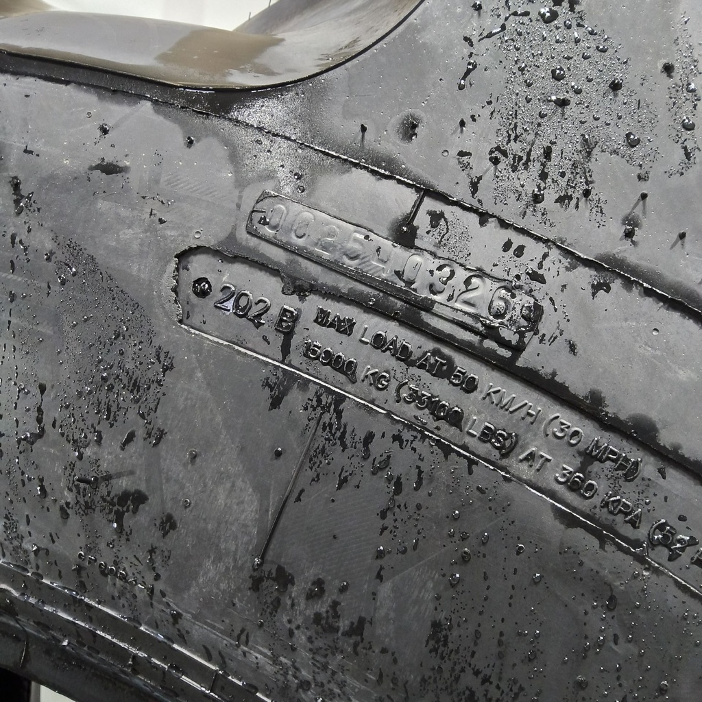 LSW1250/35R46 Goodyear Farm Custom Flo Grip R-2 202B 99%