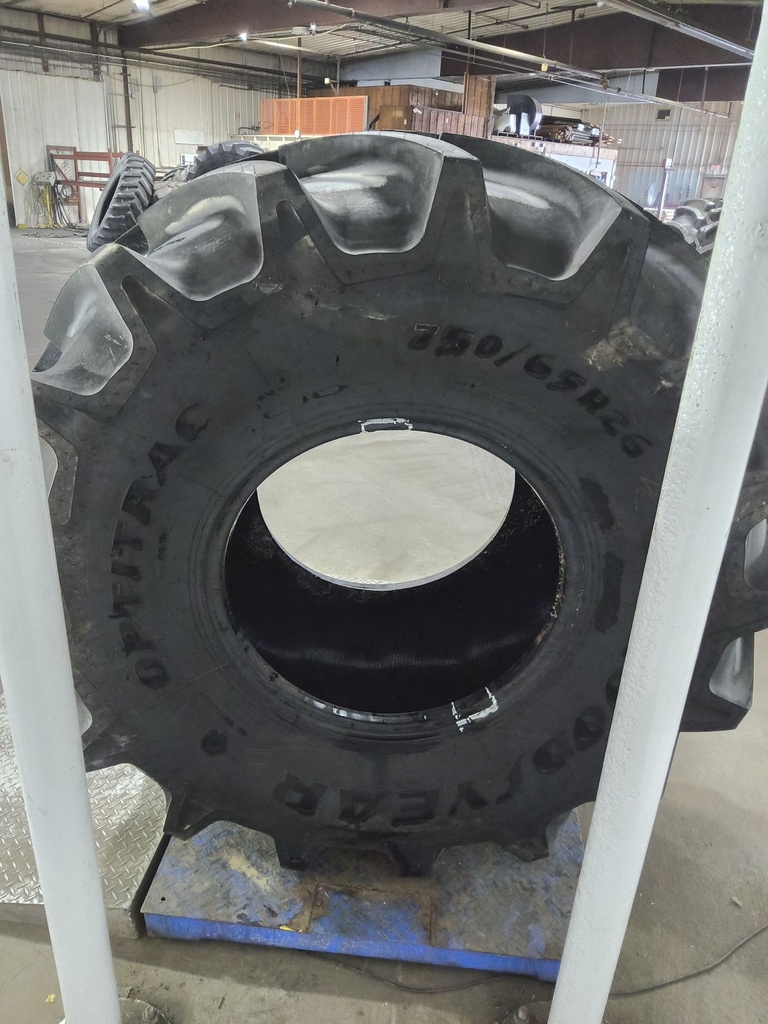 750/65R26 Goodyear Farm Optitrac R-1W 166D 99%