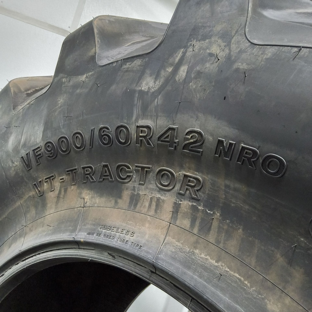 VF900/60R42 Bridgestone VT-TRACTOR 185D 99%