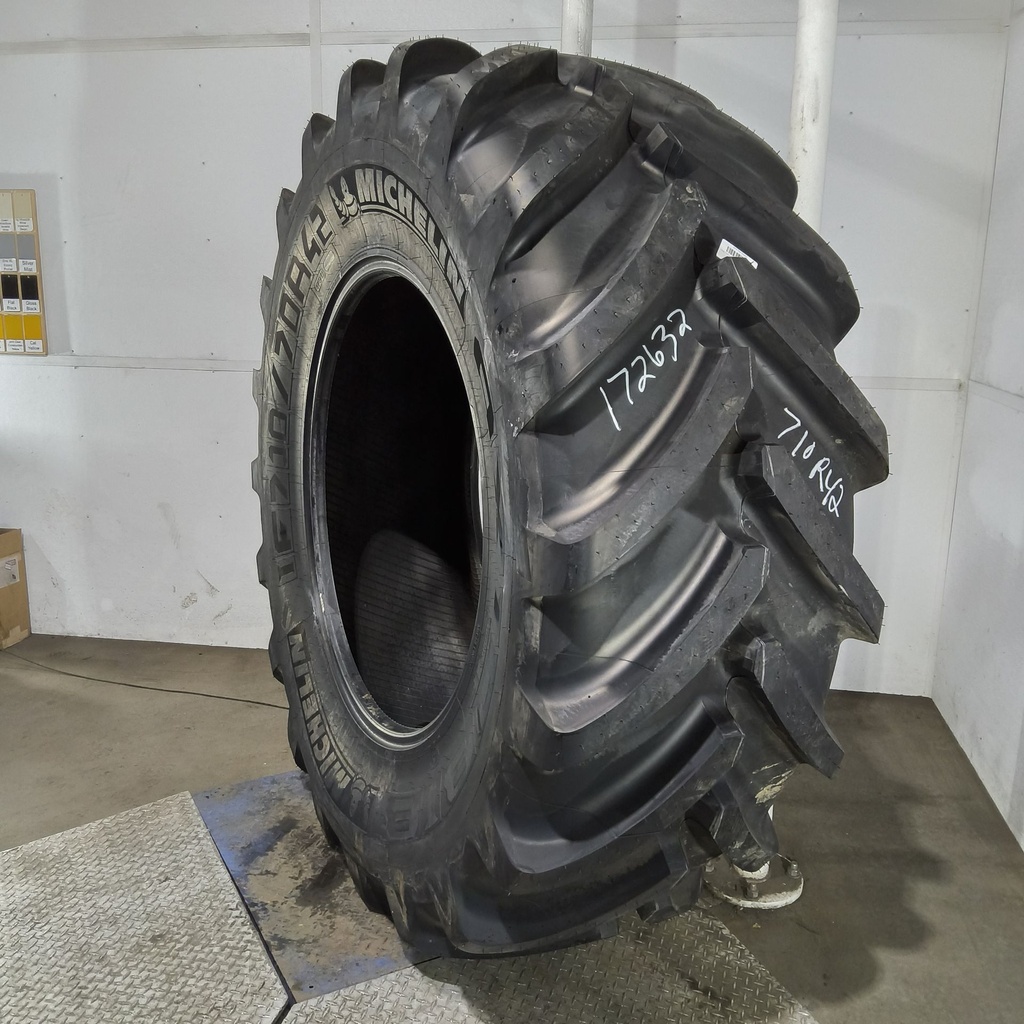 IF710/70R42 Michelin Axiobib R-1W 179D 99%