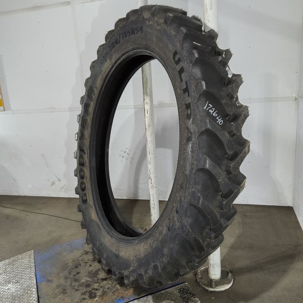 320/105R54 Goodyear Farm Ultra Sprayer R-1 166B 99%
