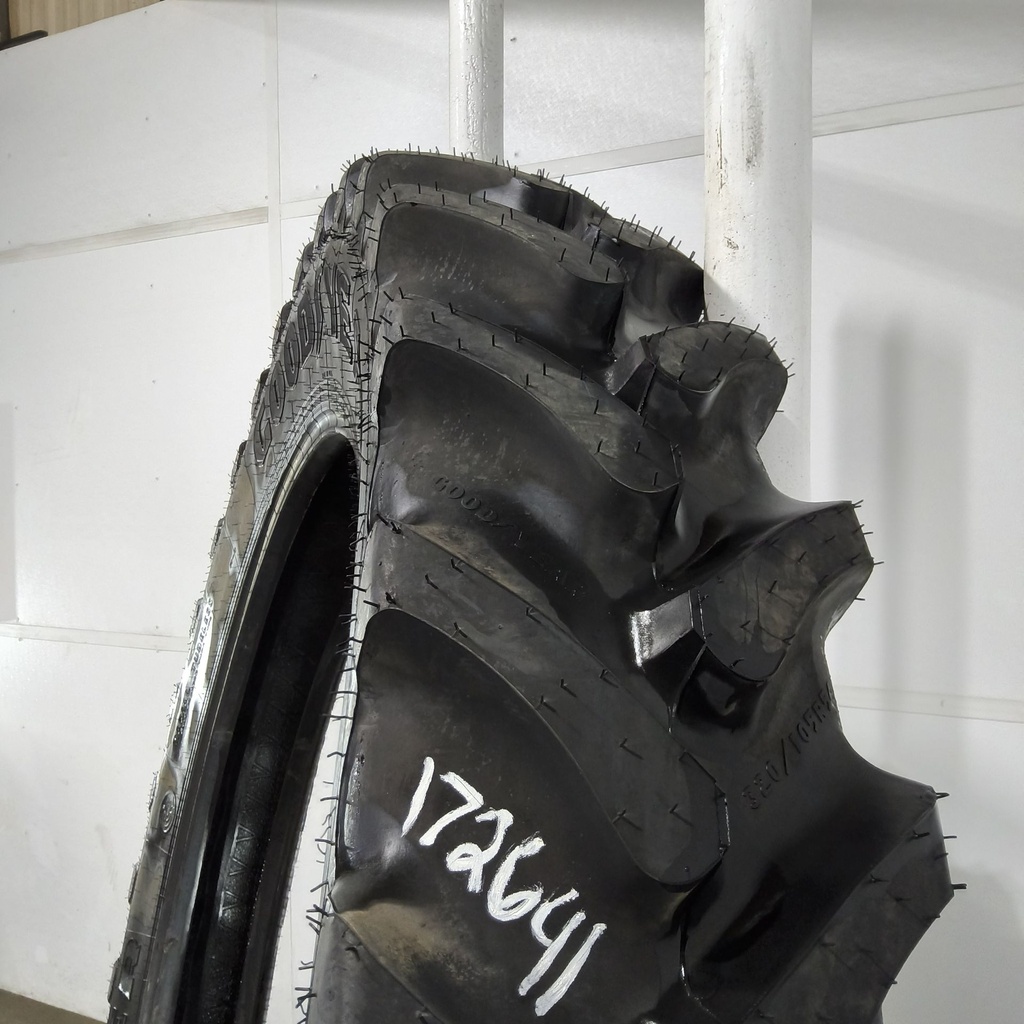 320/105R54 Goodyear Farm Ultra Sprayer R-1 166B 99%