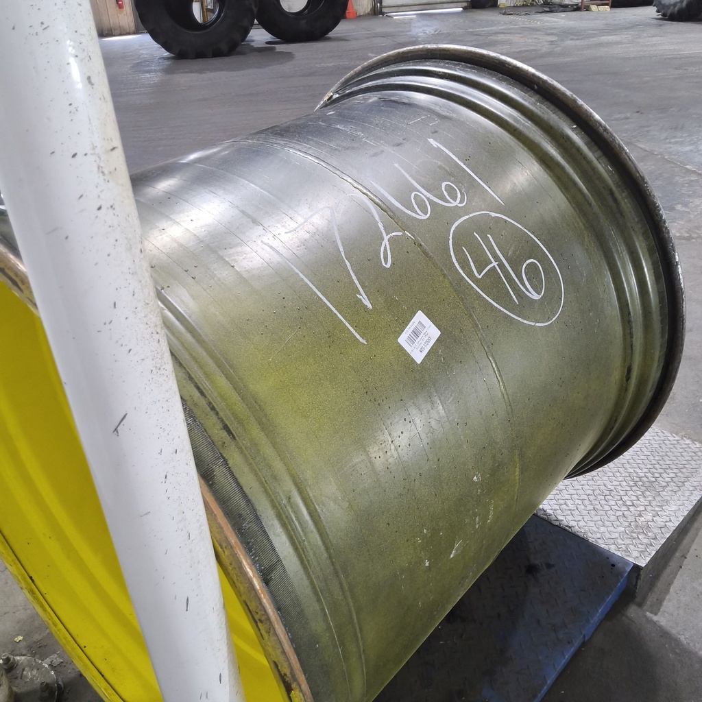 44"W x 46"D, John Deere Yellow 12-Hole Stub Disc , -9.5" Offset