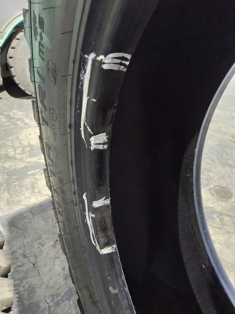 360/80R28 Nokian Hakkapeliitta TRI R-1 142D 99%