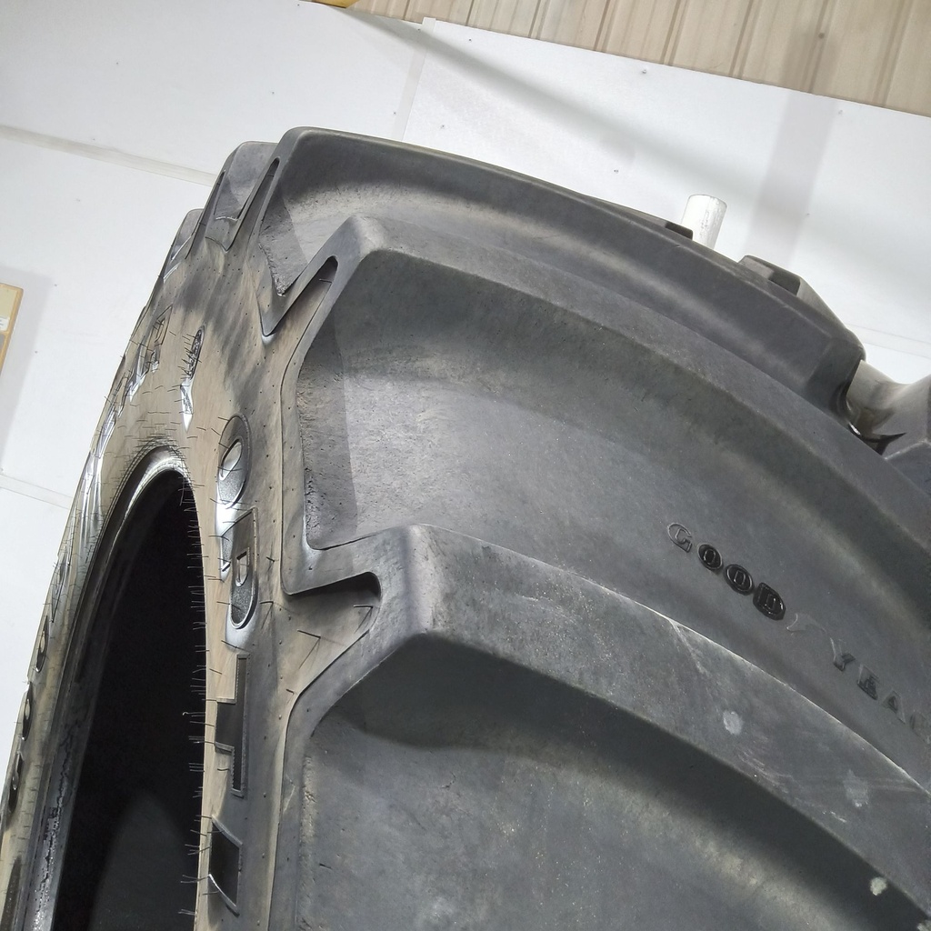 LSW1100/45R46 Goodyear Farm Optitrac R-1W 181D 90%