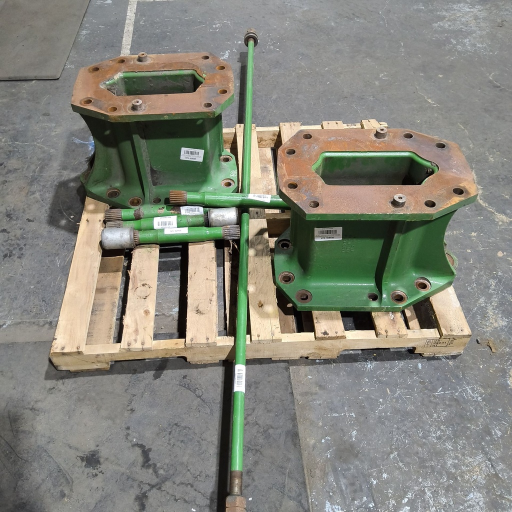 15.75"L Combine Frame Extension for John Deere Combine "S" Series  ("D"22/22 spline drive shafts), John Deere Green