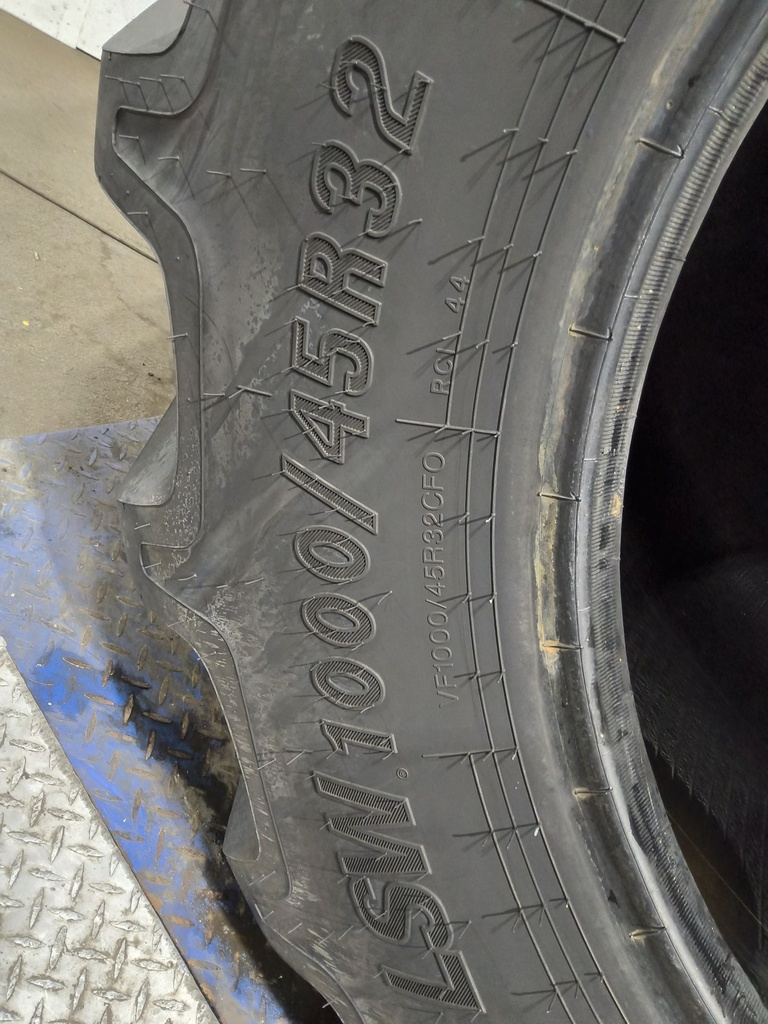 LSW1000/45R32 Goodyear Farm Optitrac R-1W 184D 90%