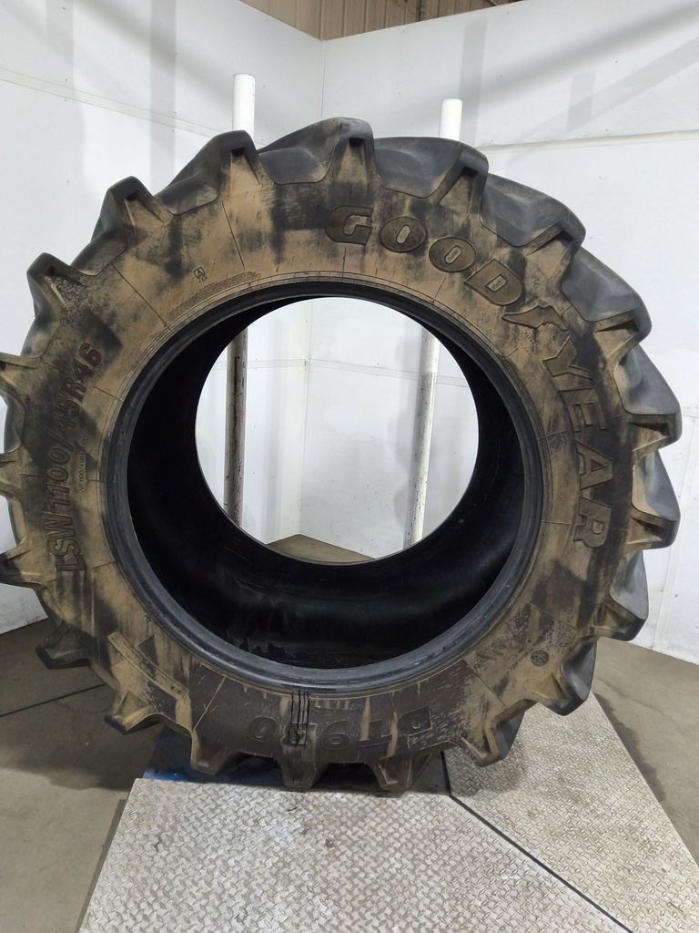 LSW1100/45R46 Goodyear Farm DT930 R-1W 181D 85%
