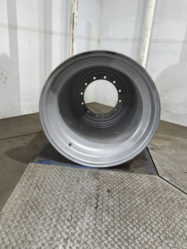 36"W x 32"D, Case IH Silver Mist 10-Hole Formed Plate , -9.62" Offset