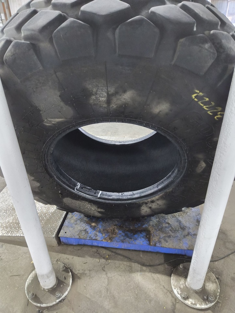580/70R26 Goodyear Farm All Weather Radial R-3 160A8 85%