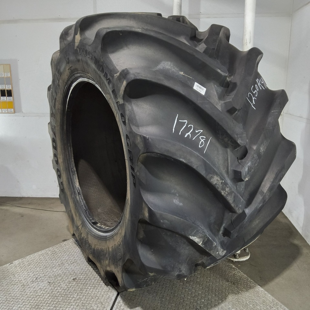LSW1250/35R46 Goodyear Farm Custom Flo Grip R-2 195B 85%