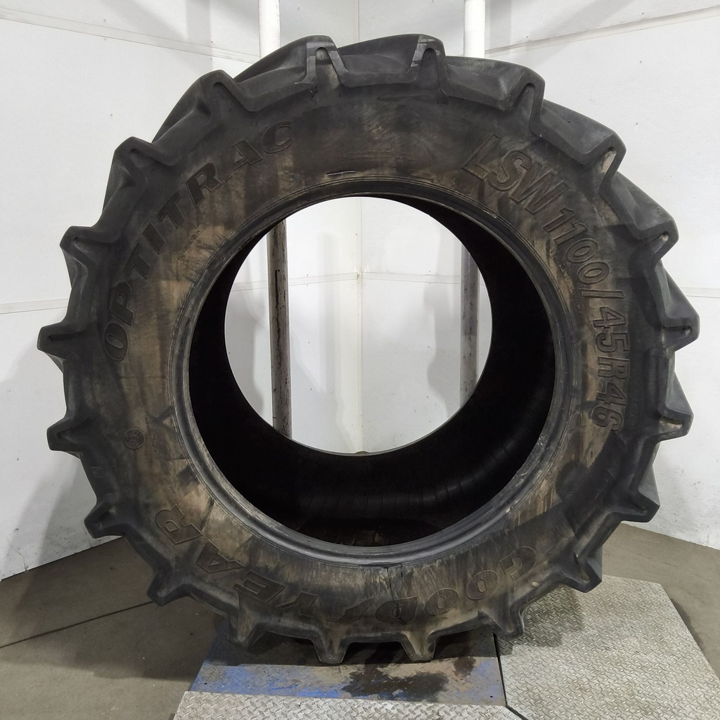 LSW1100/45R46 Goodyear Farm Optitrac R-1W 181D 85%