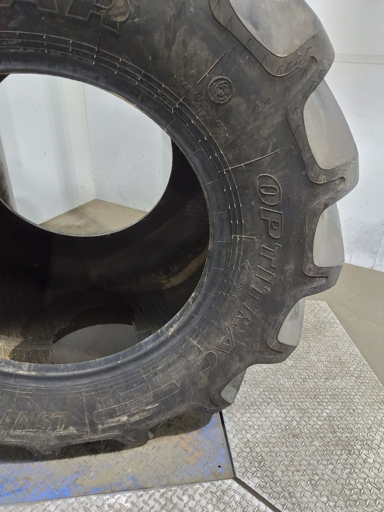 LSW1000/45R32 Goodyear Farm Optitrac R-1W 184D 90%