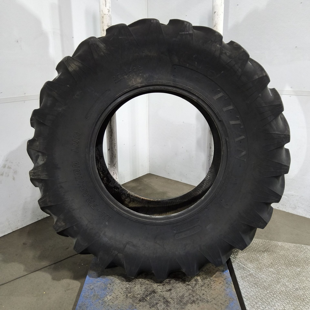 23.1-34 Titan Farm Hi Traction Lug R-1 D (8 Ply), 99%