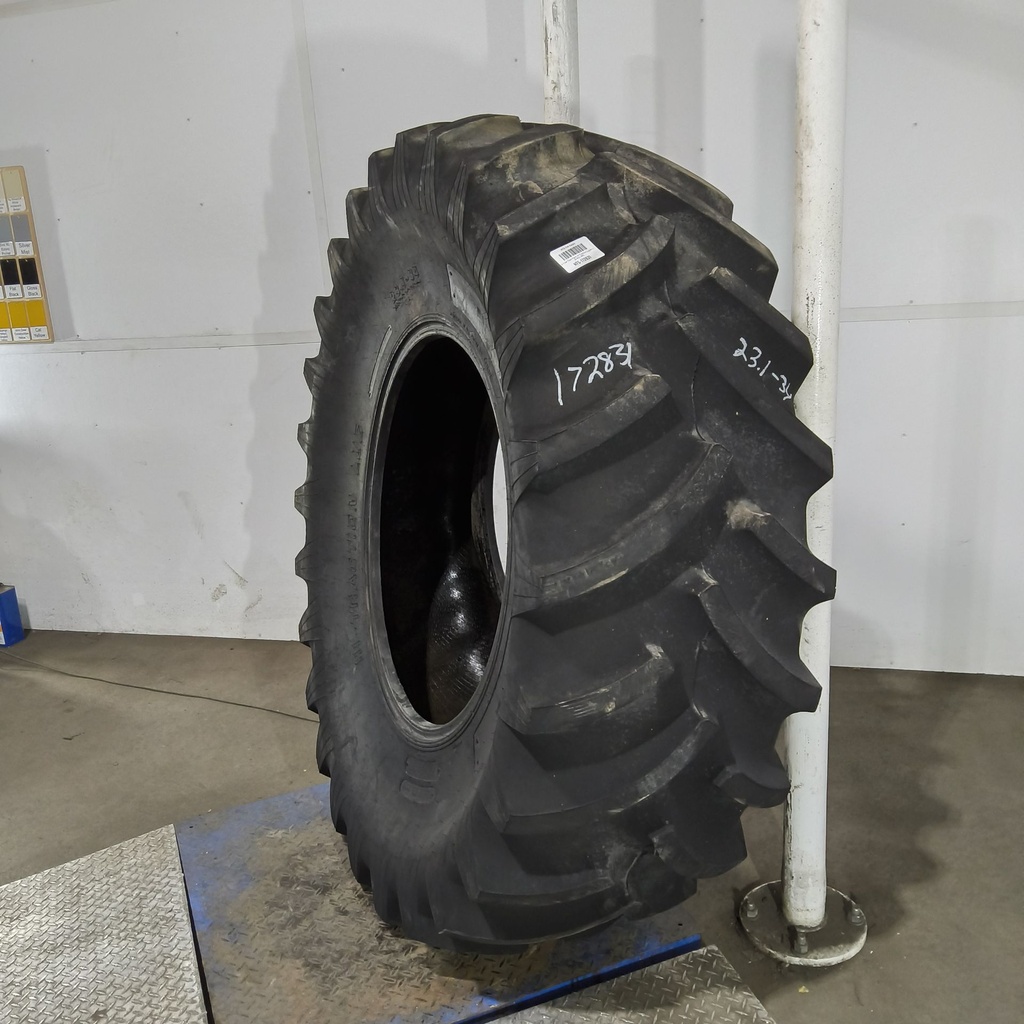 23.1-34 Titan Farm Hi Traction Lug R-1 D (8 Ply), 99%