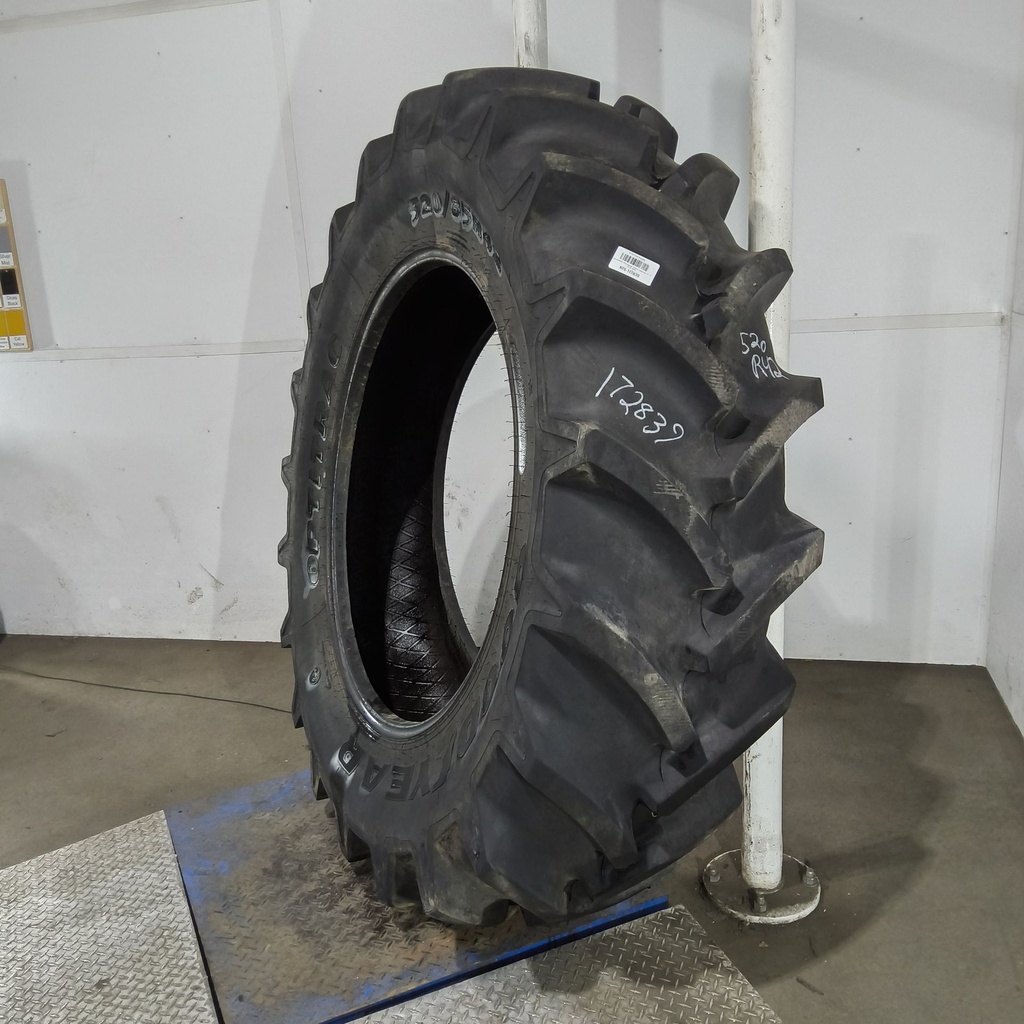 520/85R42 Goodyear Farm Optitrac R-1W 157D 90%