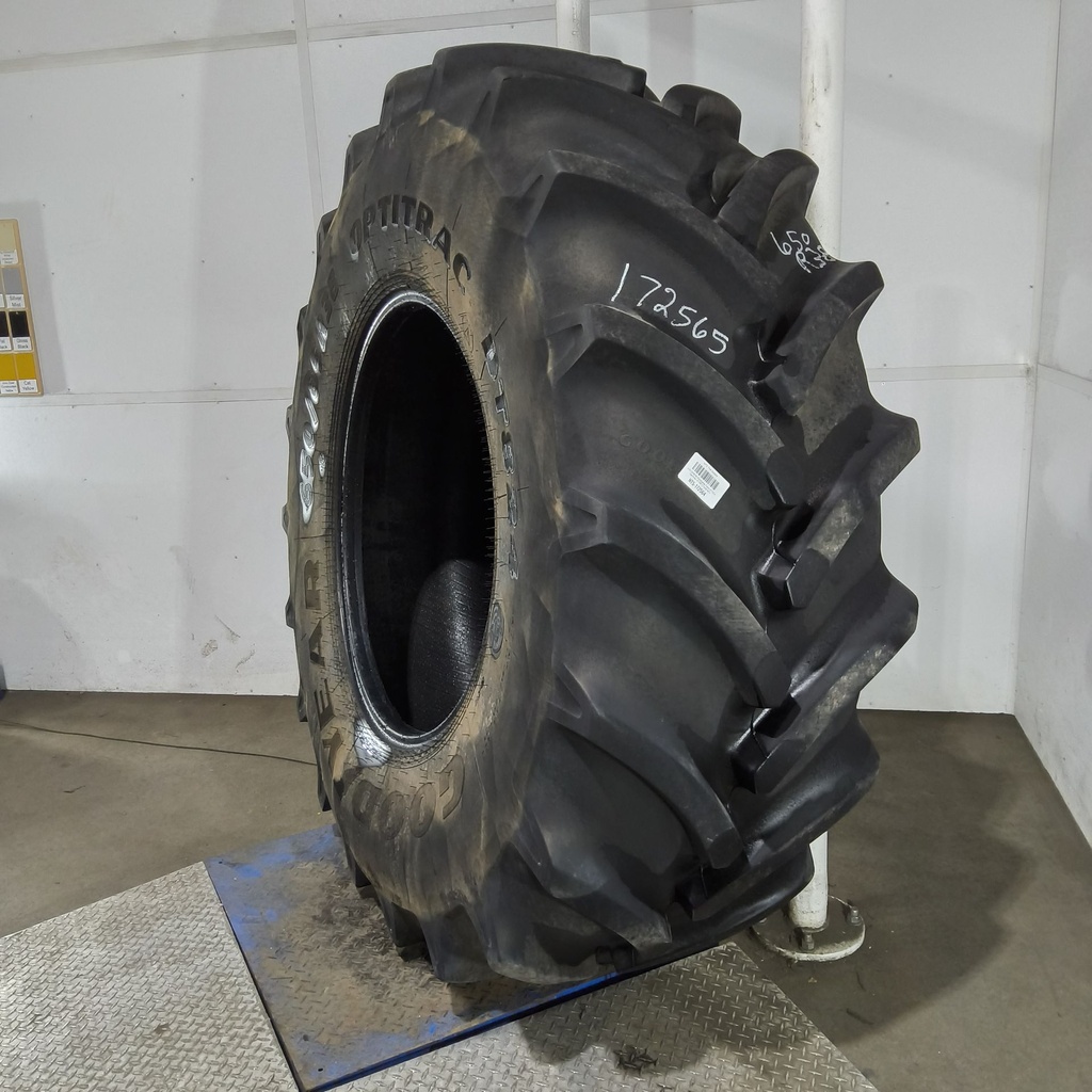 650/85R38 Goodyear Farm DT824 Optitrac R-1W 173A8 90%
