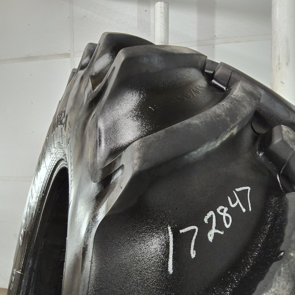 650/85R38 Goodyear Farm DT824 Optitrac R-1W 173A8 90%