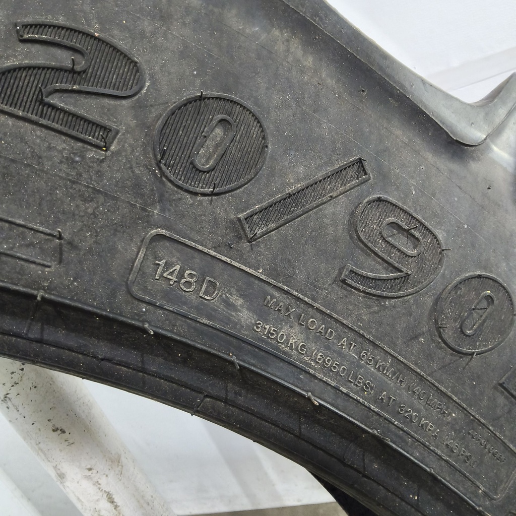 320/90R50 Goodyear Farm Optitrac R-1W 148D 85%