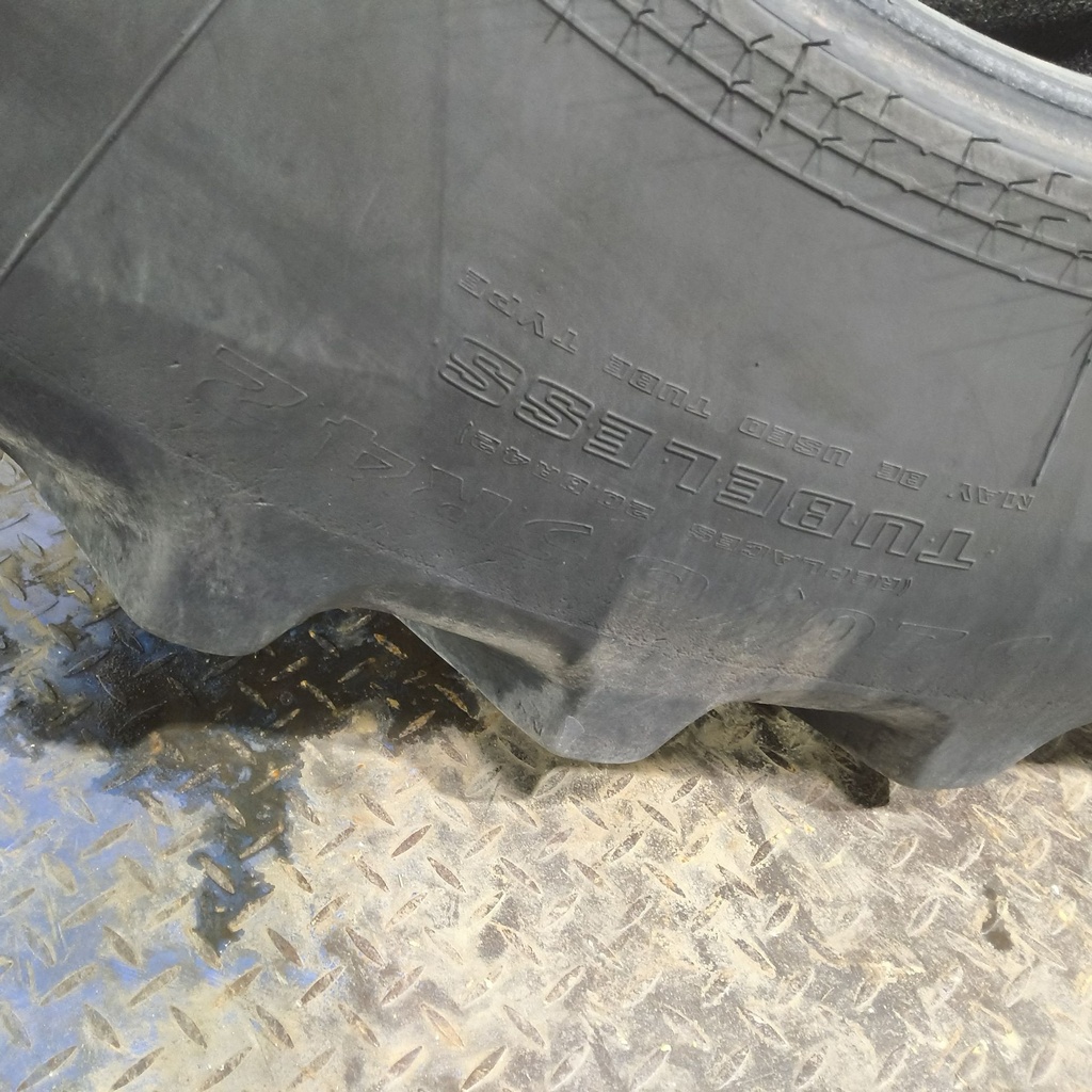 520/85R42 Goodyear Farm UltraTorque Radial R-1 162A8 70%