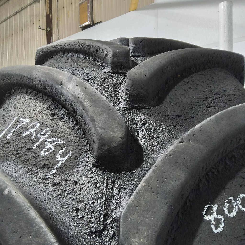 IF800/70R38 Firestone Maxi Traction R-1W 179D 70%