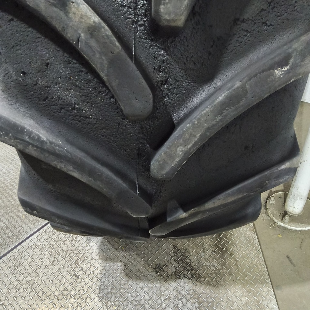 IF800/70R38 Firestone Maxi Traction R-1W 179D 70%