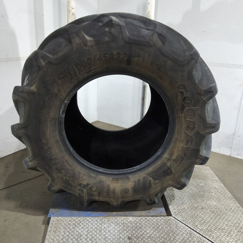 LSW1000/45R32 Goodyear Farm Optitrac R-1W 184D 80%