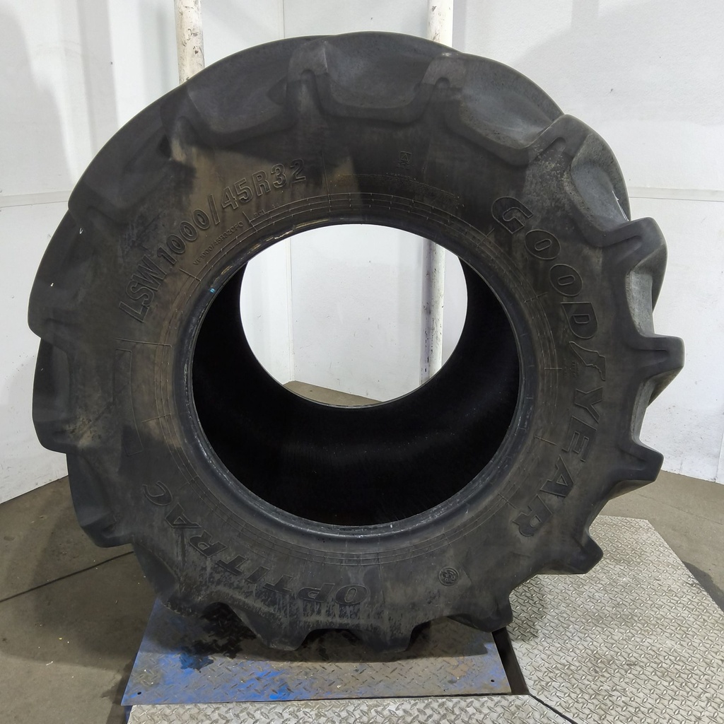 LSW1000/45R32 Goodyear Farm Optitrac R-1W 184D 80%