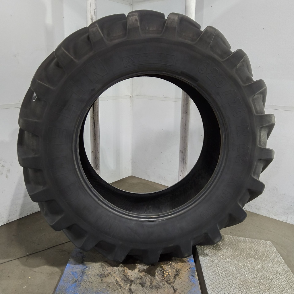 620/70R42 Michelin XM28 R-1W 160B 75%