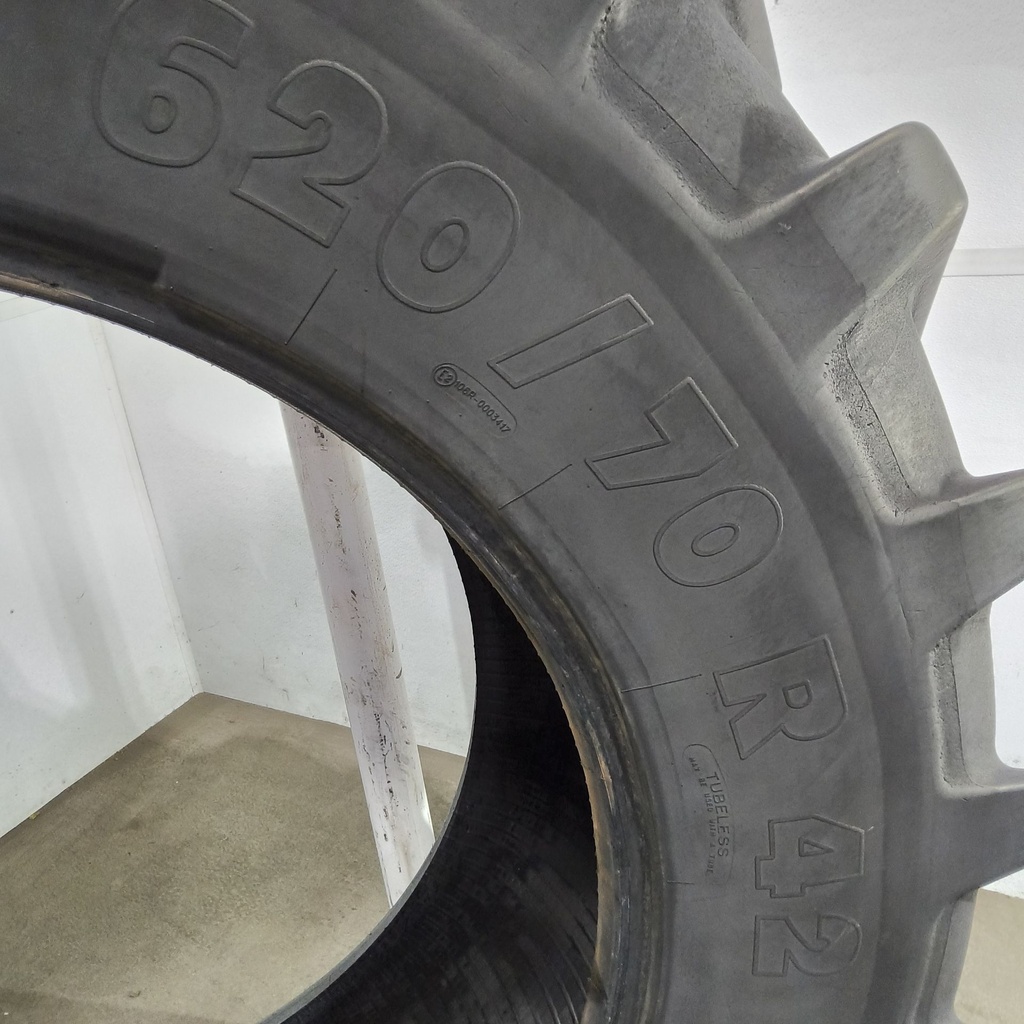 620/70R42 Michelin XM28 R-1W 160B 75%