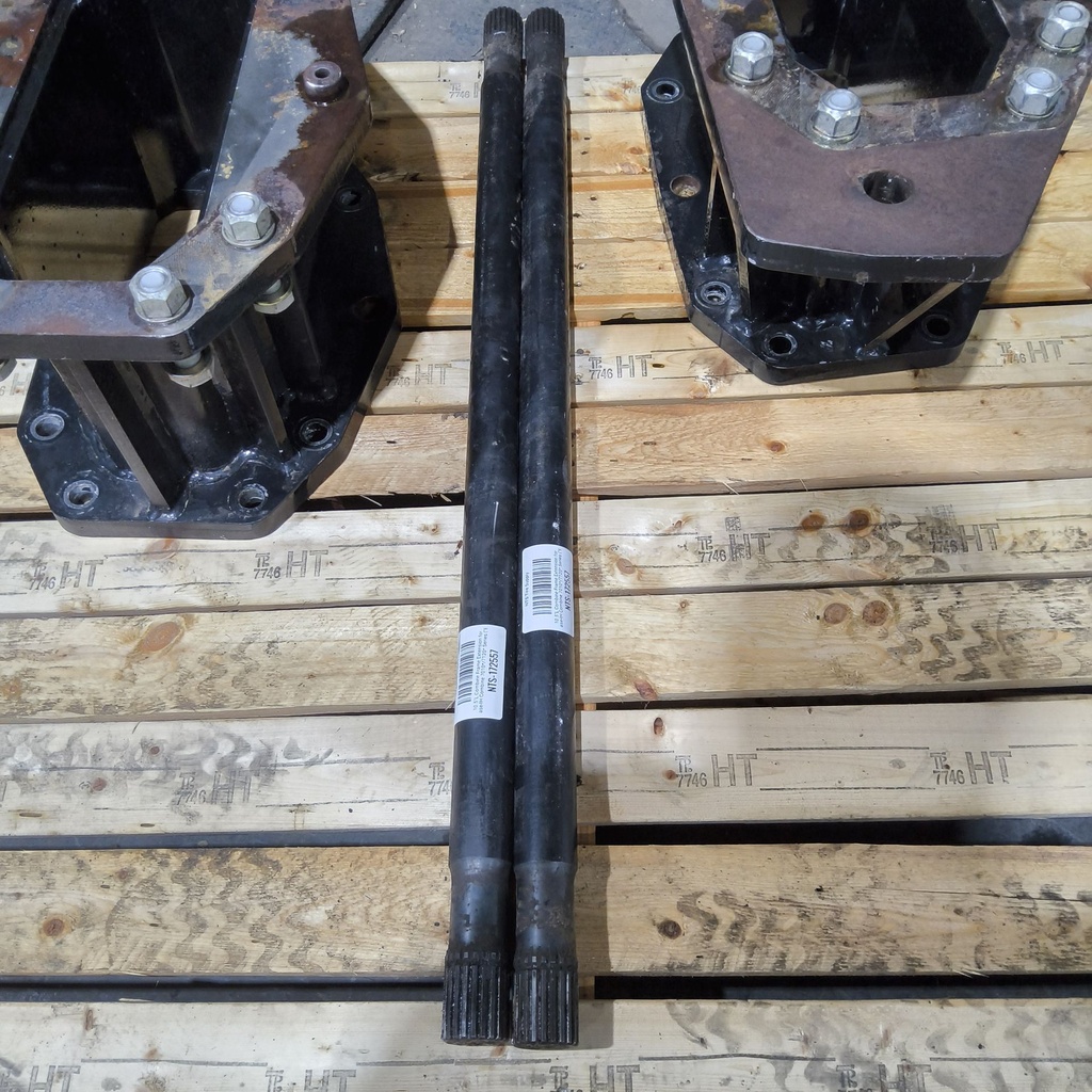 10.5"L Combine Frame Extension for Case-IH Combine 7010*/7120* Series ("E" Std 22/22 spline drive shafts), Black