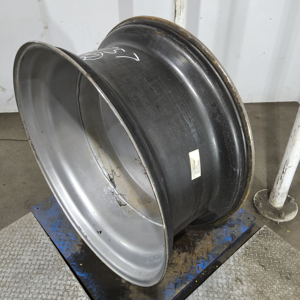 18"W x 42"D, Case IH Silver Mist 20-Hole Dolly Dual , -15.12" Offset