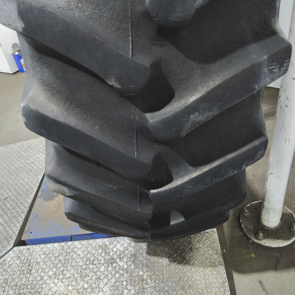 520/85R42 Firestone Radial All Traction 23 R-1 157A8 65%