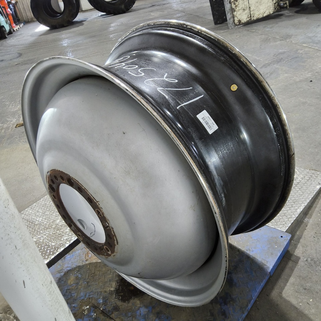 18"W x 42"D, Case IH Silver Mist 20-Hole Dolly Dual , -15.12" Offset